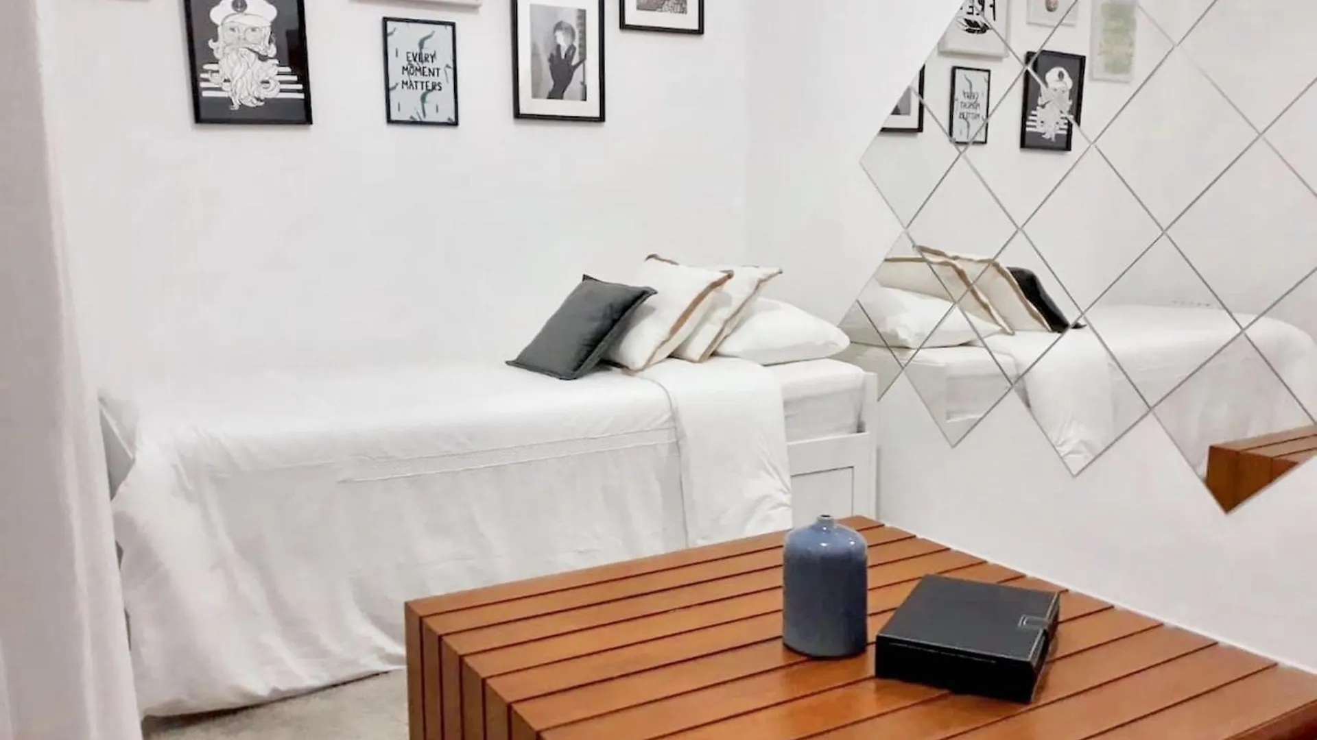 Comfortable Apartment With Balcony And Sea View In Lisbon 50 M²